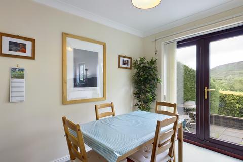 2 Lower Knoll Road, Diggle, Oldham, OL3 5PD