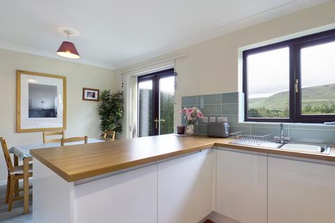 2 Lower Knoll Road, Diggle, Oldham, OL3 5PD