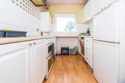 9 Sandown Drive, Carshalton, SM5 4LN