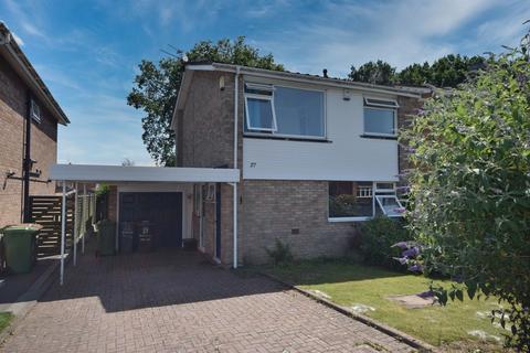 3 bedroom detached house to rent, Ravenswood Drive South, Solihull B91