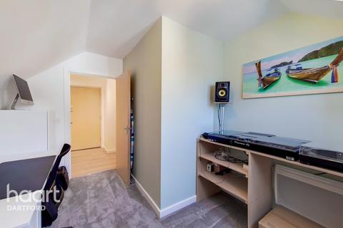 20 Critchley Avenue, Dartford, DA1 2GF