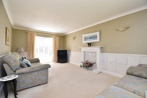 24 Petworth Close, Stevenage, SG2 8UP