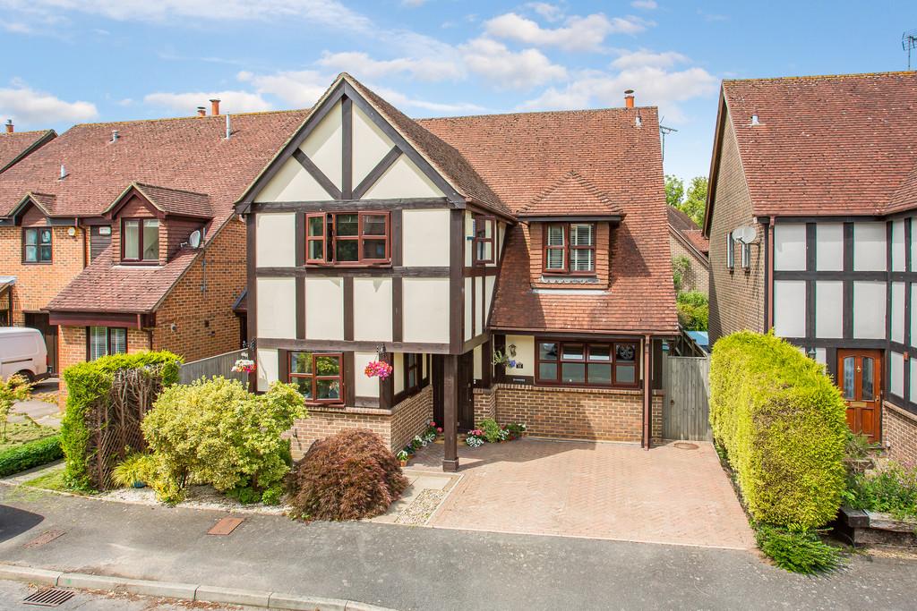 Court Meadow Close, Rotherfield 4 bed detached house £565,000