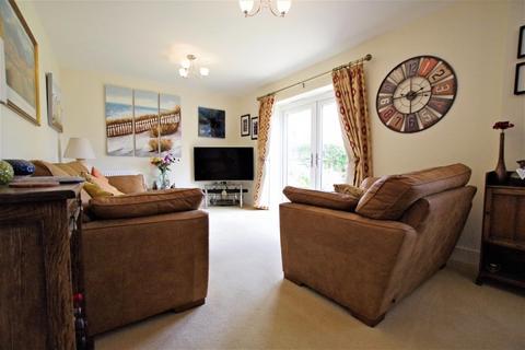 51 Fraser Drive, Bramshall, Uttoxeter, ST14 5EH