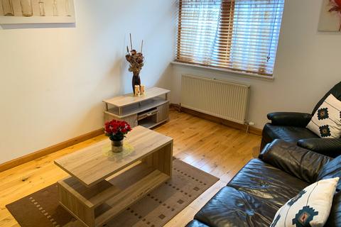 2 bedroom apartment to rent, Broomhill Road, Aberdeen