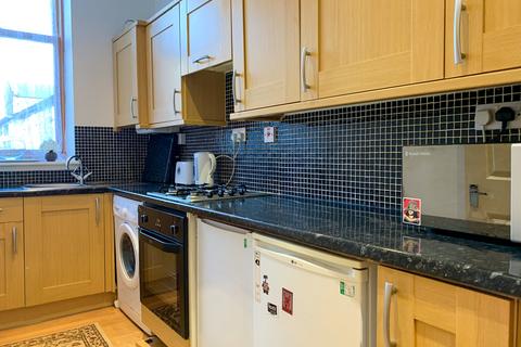 2 bedroom apartment to rent, Broomhill Road, Aberdeen