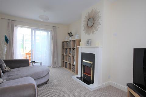 88 Cedar Way, Guildford, GU1 1JF