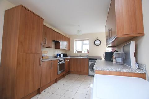 88 Cedar Way, Guildford, GU1 1JF