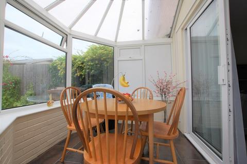 88 Cedar Way, Guildford, GU1 1JF