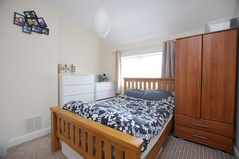 88 Cedar Way, Guildford, GU1 1JF