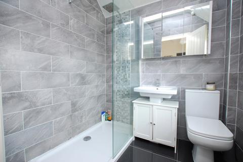 88 Cedar Way, Guildford, GU1 1JF