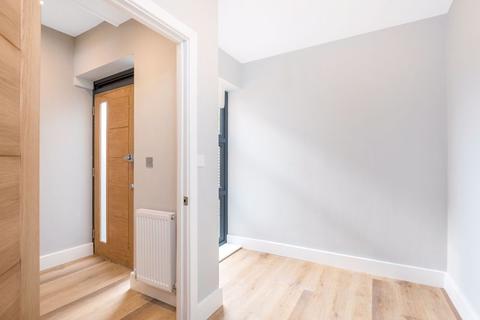 17a Crescent Road, Sidcup, DA15 7HN
