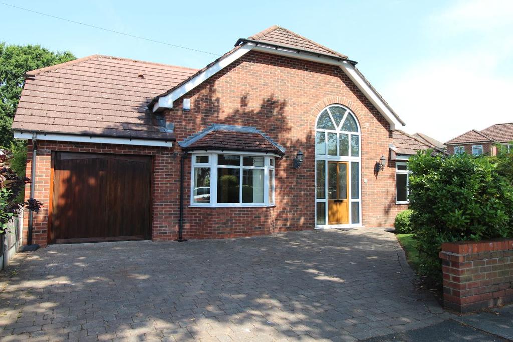 Thirlmere Road, Urmston, Manchester 3 bed bungalow £1,300 pcm (£300 pw)