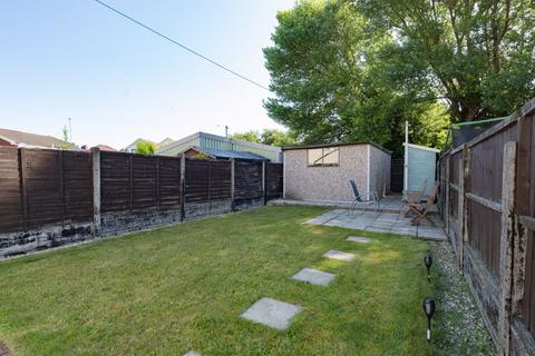 6 Allen Road, Weston Point, Runcorn, WA7 4HX