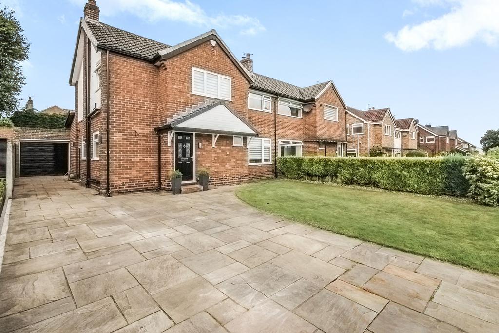 Highfield Avenue, Appleton, Warrington, WA4 3 bed semidetached house