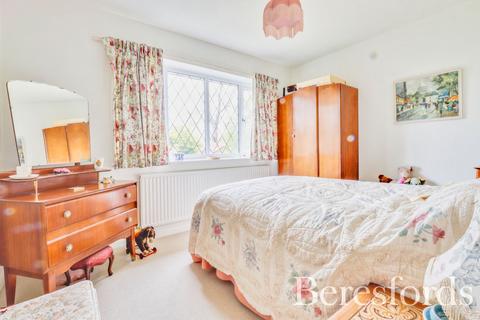 57 Hutton Village, Hutton, Brentwood, CM13 1RX