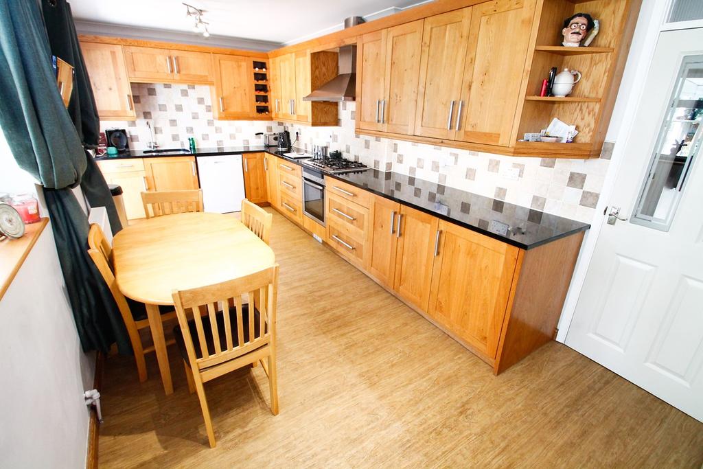 Kitchen/Breakfast Ro