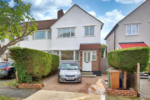 14 Caverleigh Way, Worcester Park, KT4 8DG