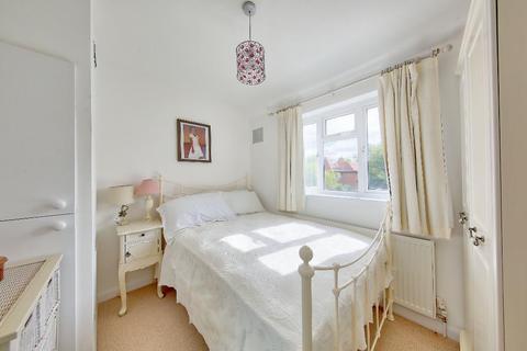 14 Caverleigh Way, Worcester Park, KT4 8DG