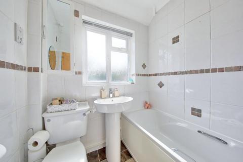 14 Caverleigh Way, Worcester Park, KT4 8DG