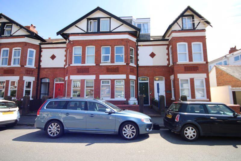 Church Road, West Kirby 3 bed apartment £260,000