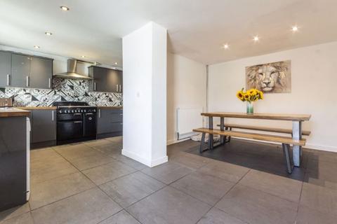 15 Caesar Crescent, Caerleon, Newport, NP18 3ET