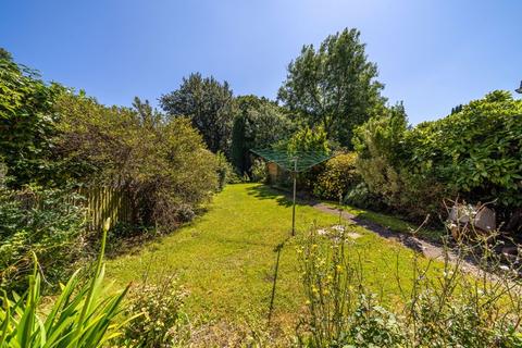 159 Windsor Drive, Orpington, BR6 6HG
