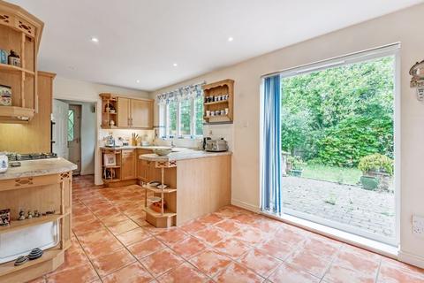 20 Roman Way, Carshalton, SM5 4EF