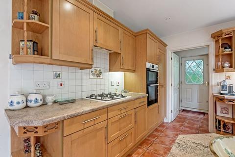 20 Roman Way, Carshalton, SM5 4EF