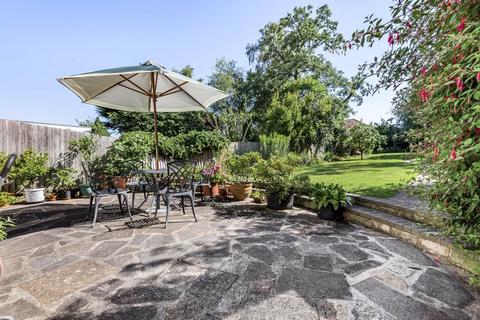 21 Princes Avenue, Carshalton, SM5 4NZ