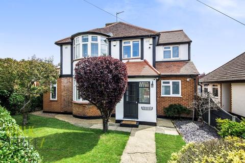 16 Havering Drive, Romford, RM1 4BB