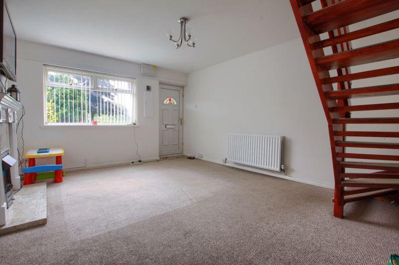 Lowfields Avenue, Ingleby Barwick 2 bed terraced house £595 pcm (£137 pw)