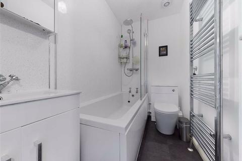 2 Brindle Close, Gloucester, GL4 4FS