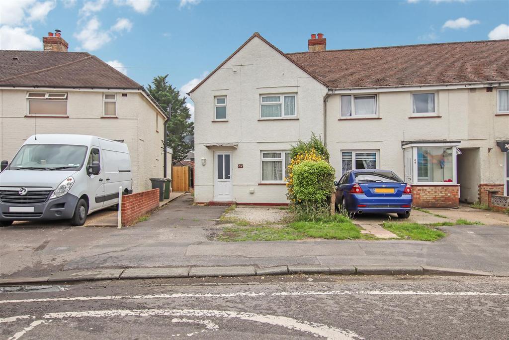 Locksley Road, Eastleigh 3 bed semidetached house £1,200 pcm (£277 pw)