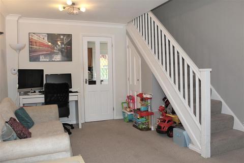 10 Clover Way, Wallington, SM6 7HP