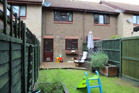 10 Clover Way, Wallington, SM6 7HP