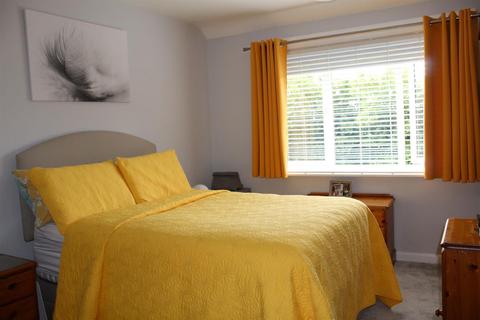 49 Robertsbridge Road, Carshalton, SM5 1AR