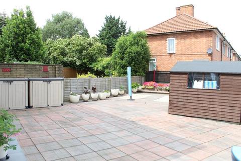 49 Robertsbridge Road, Carshalton, SM5 1AR