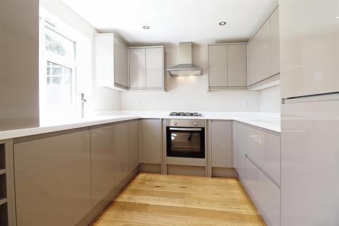 15a Longleigh Lane, Bexleyheath, DA7 5SP