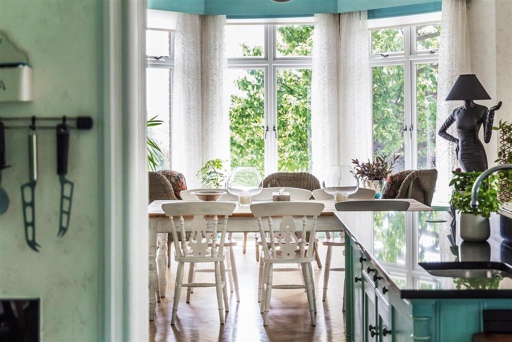 House. partnership Broad Oak