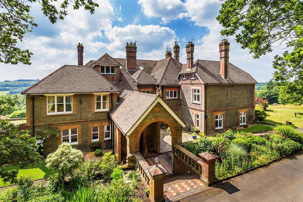 House. partnership Broad Oak