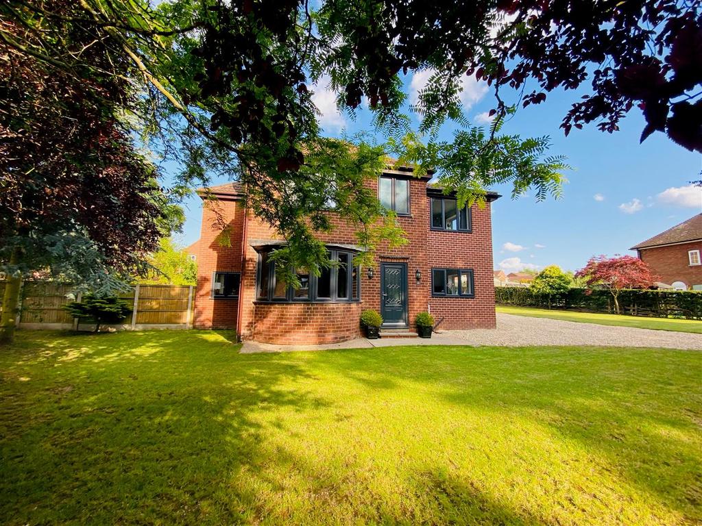 4 BED HOUSE PLUS BUILDING PLOT Kirklington Road, Bilsthorpe 4 bed