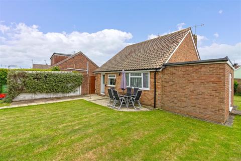 9 Arnside Close, Sompting, Lancing, BN15 9TR