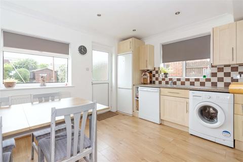 9 Arnside Close, Sompting, Lancing, BN15 9TR