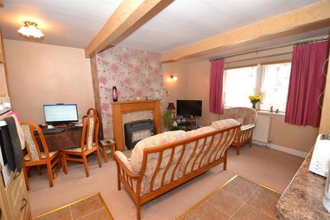 62 Baldwin Lane, Clayton, Bradford, BD14 6PQ