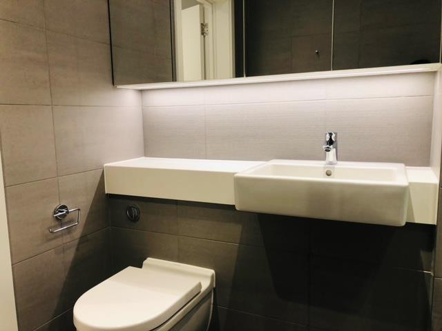 Bathroom i.jpeg