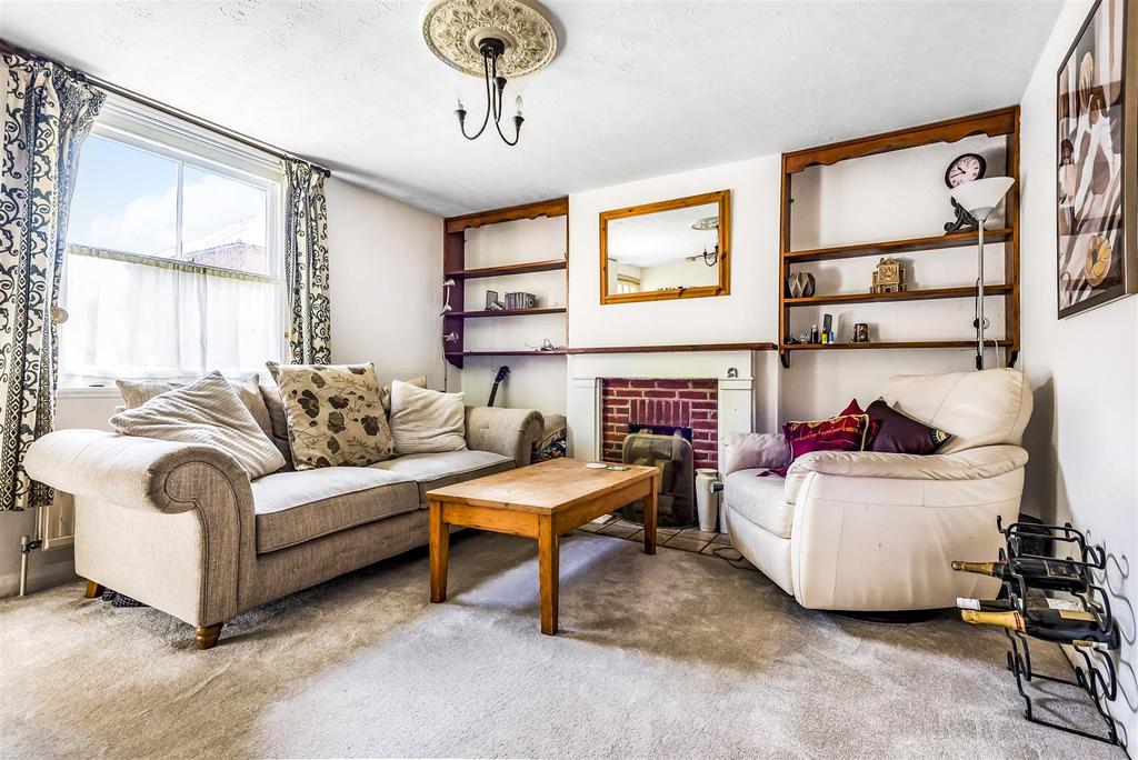 Newtown Road Liphook Hampshire 3 bed semidetached house £395,000