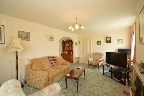 13 Helmeth Road, Church Stretton, SY6 7AS