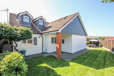1 Mascalls Gardens, Brentwood, CM14 5LT
