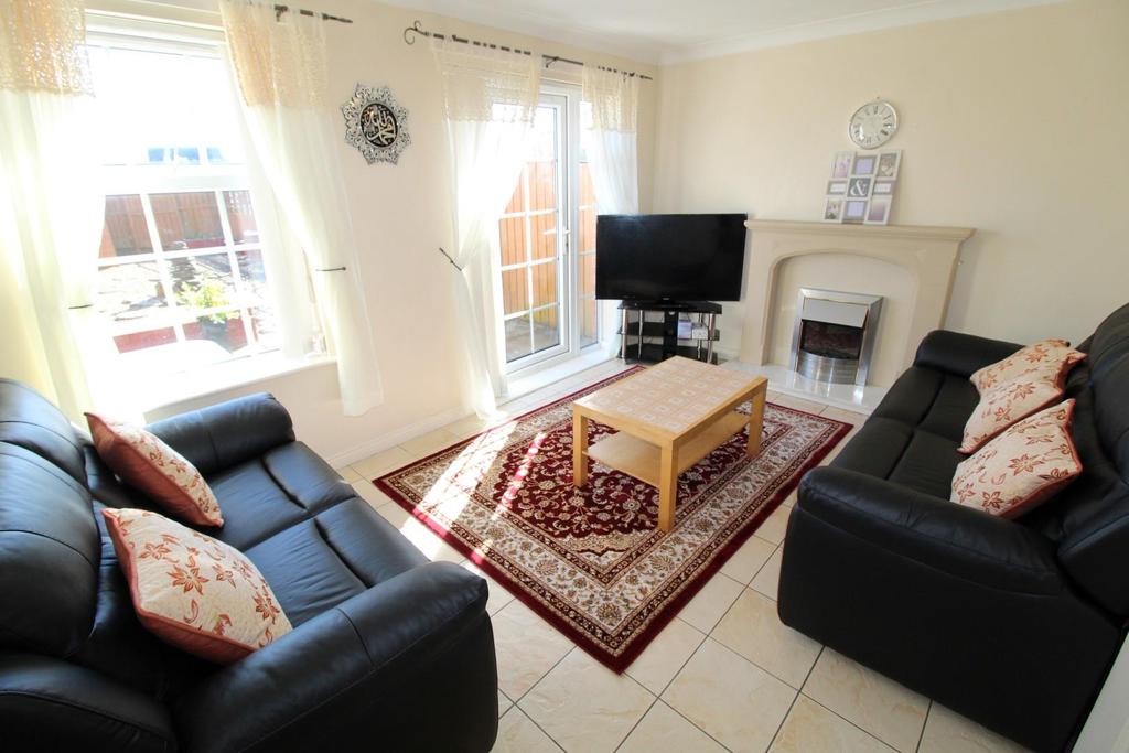 Grosvenor Place, Chase Farm, Blyth 2 bed terraced house £109,950